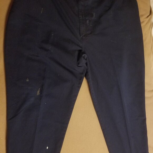 Three stained Cintas men's pants with stretching waistbands - Picture 4 of 16